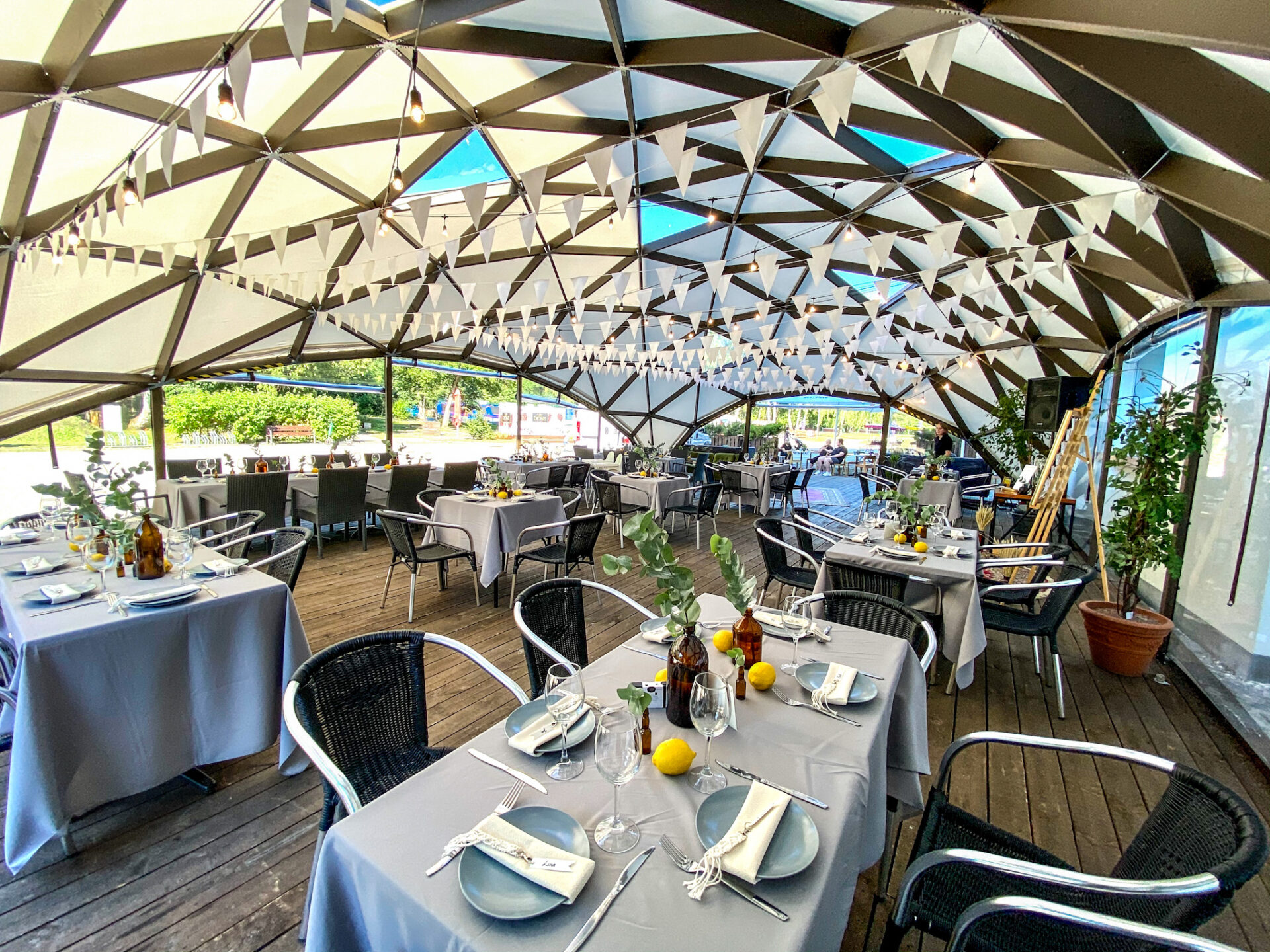 クワドロドーム内部